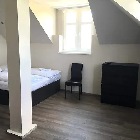 Le Petit Hotell