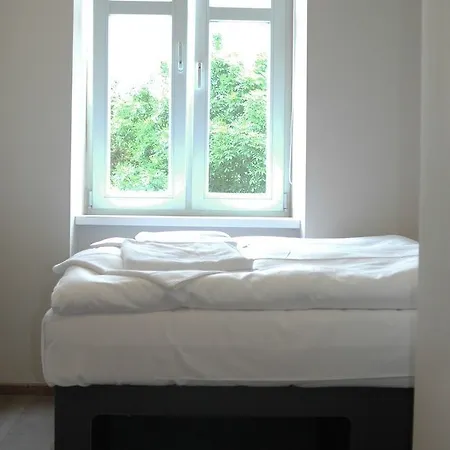 Le Petit Hotell