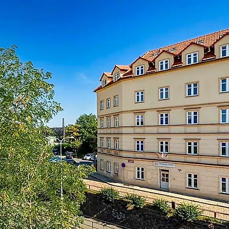 Le Petit 3* Prag