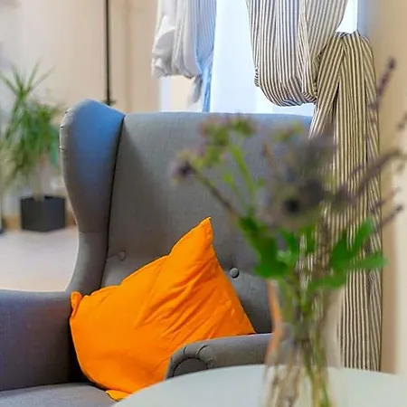 Le Petit Hotel