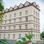 Hotel Le Petit 3*