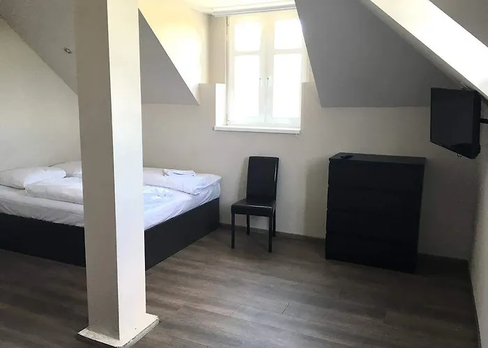 Le Petit Hotel